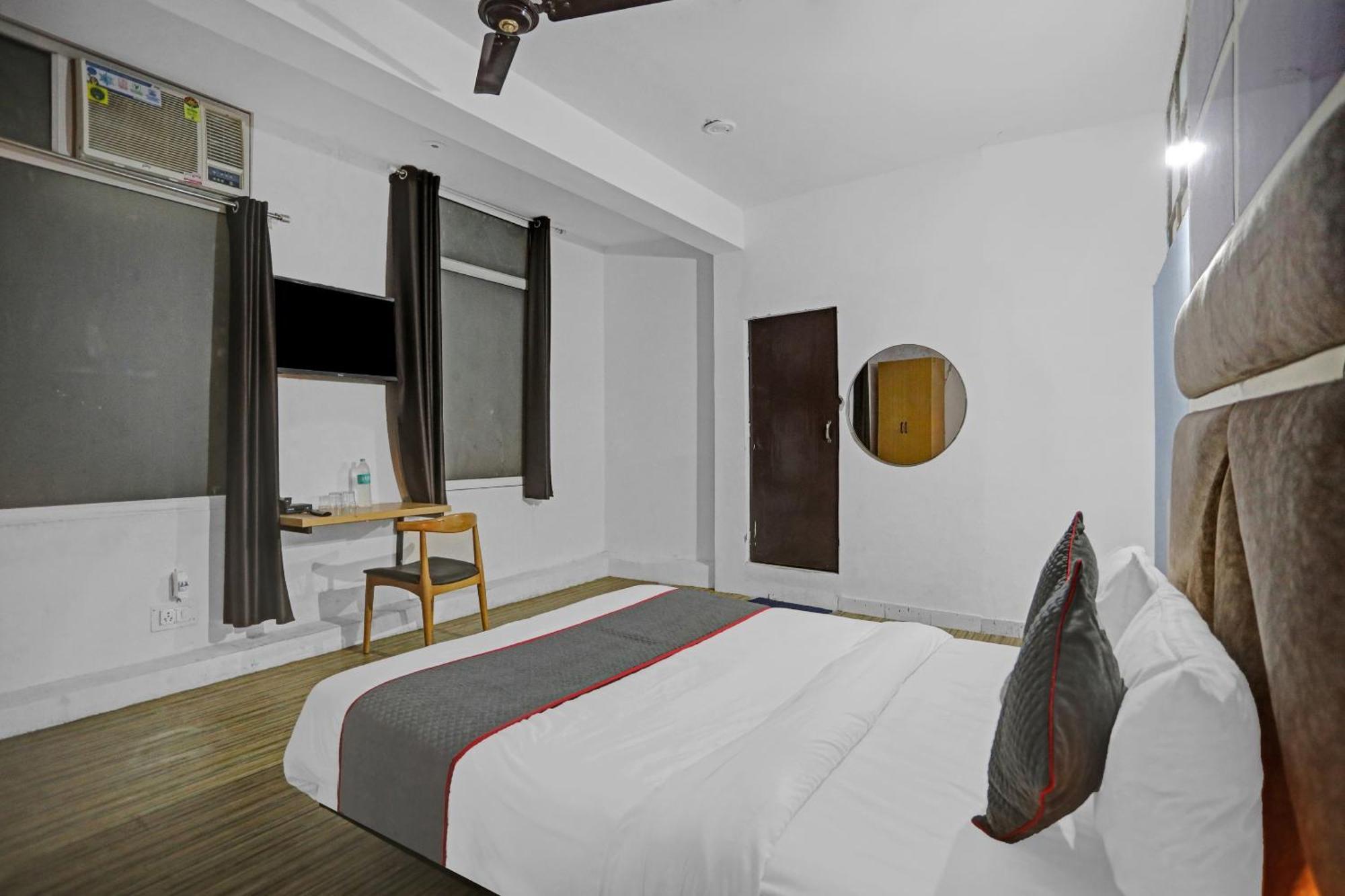 Hotel Collection O Jps Near Pvr Vikaspuri Delhi Exterior foto