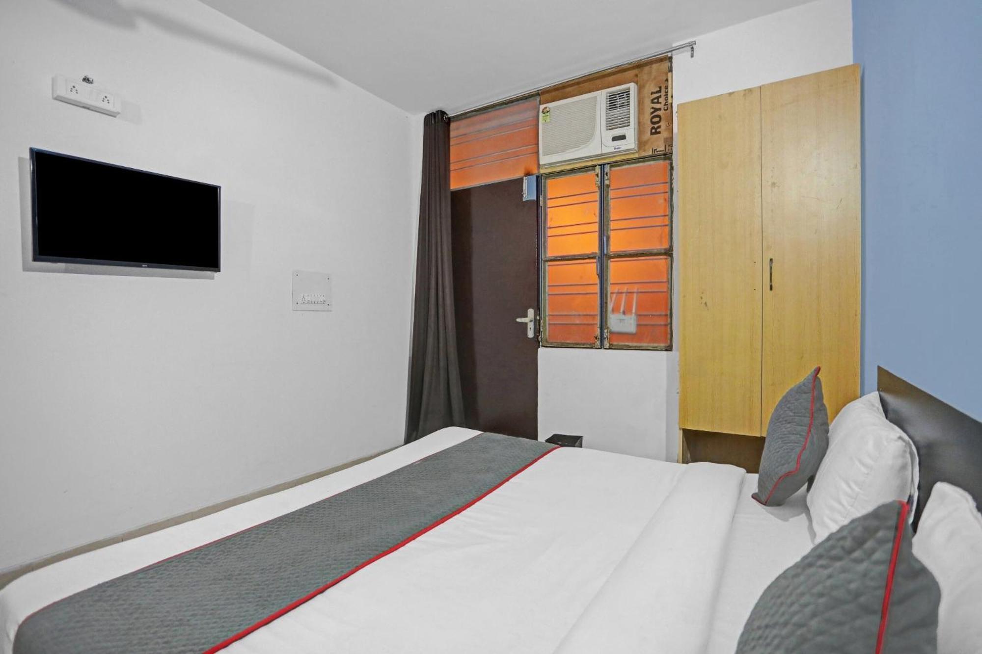 Hotel Collection O Jps Near Pvr Vikaspuri Delhi Exterior foto
